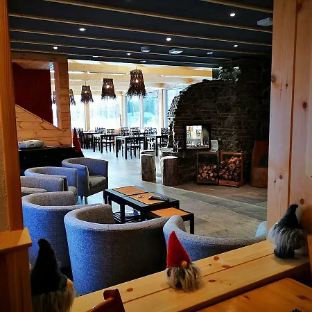 Seita 3* Äkäslompolo